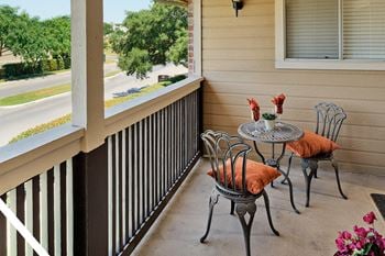 Private patio/balcony